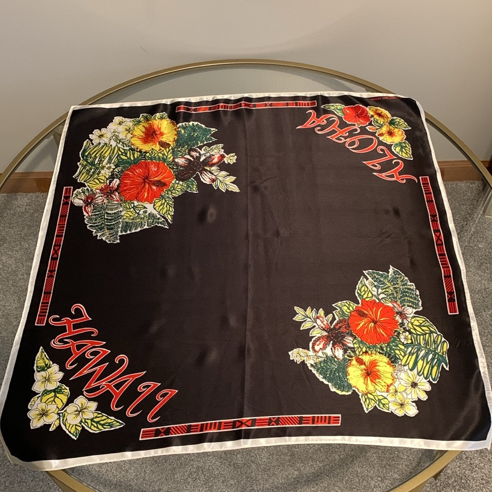 Hawaiian Scarf - Picture 10 of 16